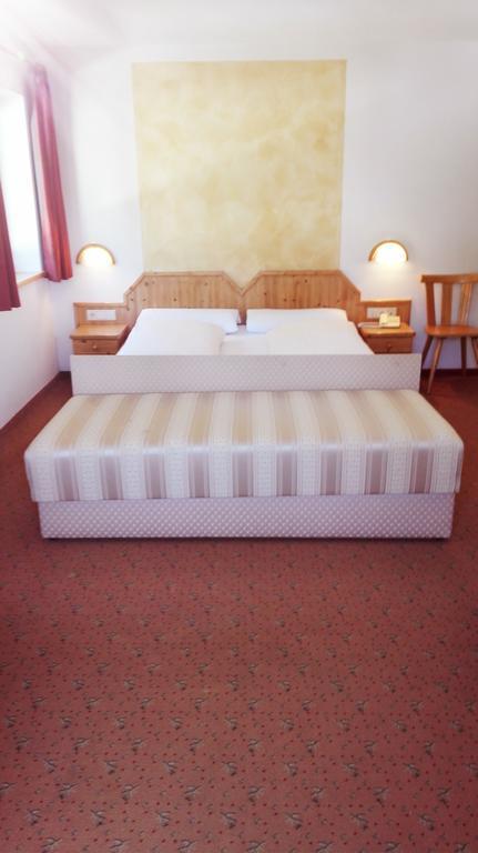 Aurora Hotell Plancios Rum bild